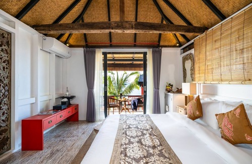 Purwakerti Cabin | AMED Beachfront and Sea View cottage