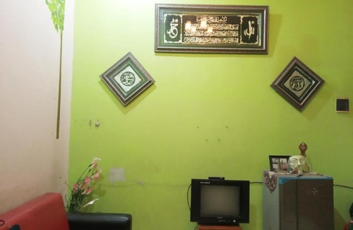 Medan House | Amelia 4 Guest House Female