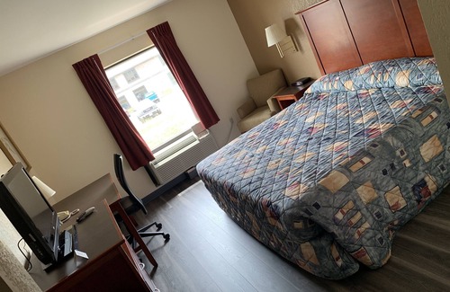 Amelia Court House Hotel | Amelia Inn & Suites