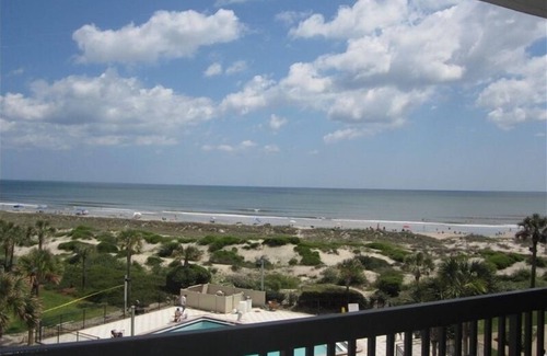 Amelia City Condo | Amelia Surf& Racquet-4th Floor B Bldg North End Unit-Relax and watch the waves!