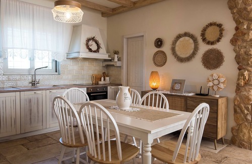 Arkitsa Villa | Amelia Villa Collection