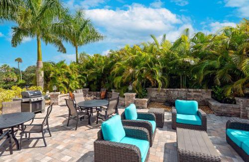 Fruitville Hotel | Ameniti Bay - Best Western Signature Collection
