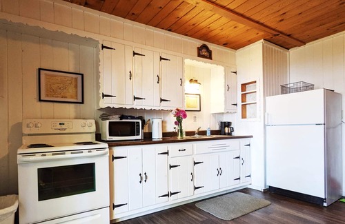 Phelps Ski Chalet | Amenities & Resort Access Included, Cabin 10