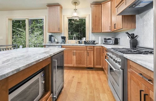 Weaverville Apartment | Amenity-Packed Holiday Home