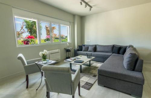 Leonidio House | Amera - Troumpas Family Apartments