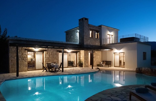 Peyia Town Villa | Amera Villas