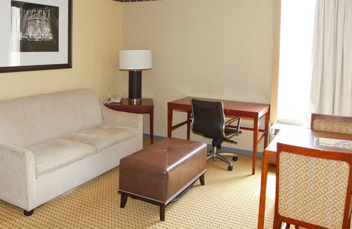 Greater Greenspoint Hotel | America's Airport Inn & Suites