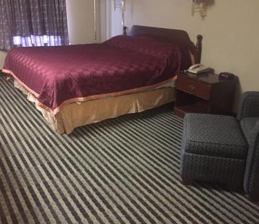 Allenton Hotel | America's Best Inn & Suites Eureka