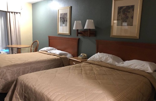 Fleming Hotel | America's Best Inn