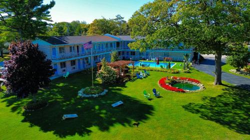 Mackinaw City Hotel | American Boutique Inn - Lakeview