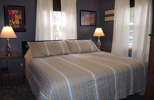 Maryland House | American Eagle, Recent renovation, hot tub, fire pit, game room