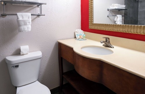 Ferndale Hotel | American Inn and Suites Ferndale