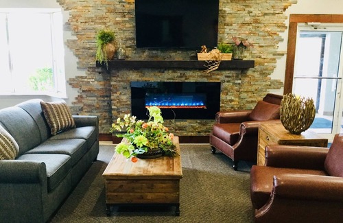 North Kansas City Hotel | American Inn North Kansas City