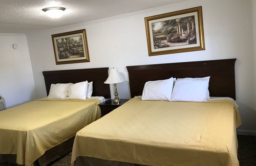 Angola Hotel | American Inn