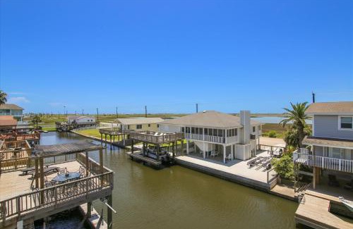 Jamaica Beach House | American Pride