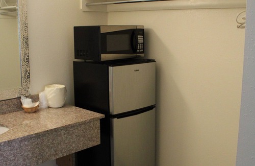 Pullman Hotel | American Travel Inn