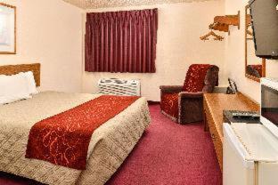 Harrisonville Hotel | Americas Best Value Inn & Suites Harrisonville
