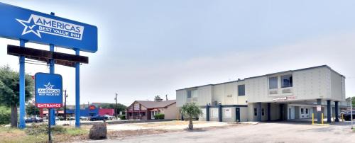 Oak Park - Northwood Hotel | Americas Best Value Inn San Antonio Airport South