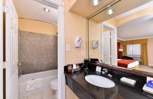 Angleton Hotel | Americas Best Value Inn Angleton