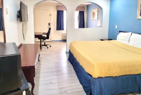 US 290 Hotel | Americas Best Value Inn and Suites Houston/Northwest Brookhollow