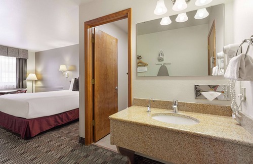 Burns Hotel | Americas Best Value Inn Burns
