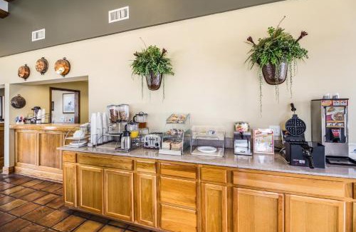 Columbus Hotel | Americas Best Value Inn Columbus