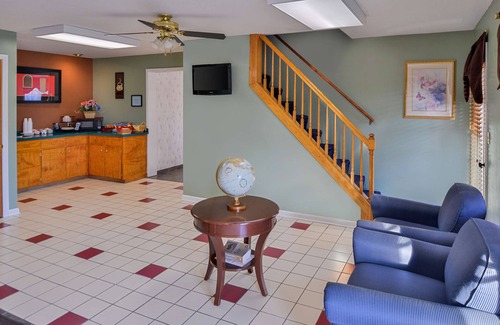 Decatur Hotel | Americas Best Value Inn Decatur, IN