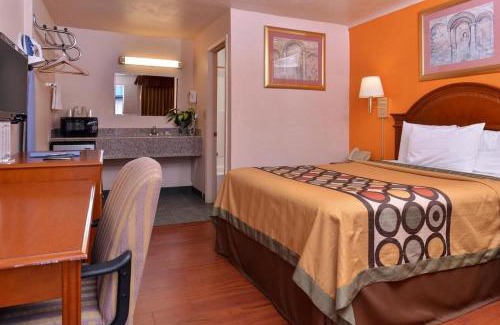 West Eugene Hotel | Americas Best Value Inn Eugene
