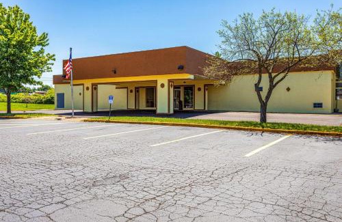 Dunkirk Hotel | Americas Best Value Inn Fredonia NY
