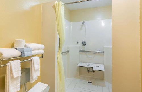 Fargo Hotel | Americas Best Value Inn Fargo