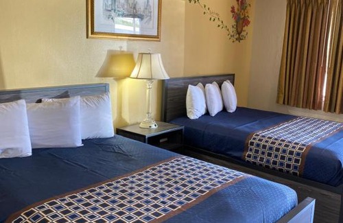 Junction Hotel | Americas Best Value Inn - Legend's Inn