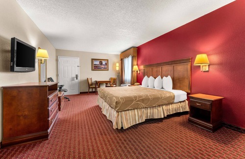 Montezuma Hotel | Americas Best Value Inn Montezuma