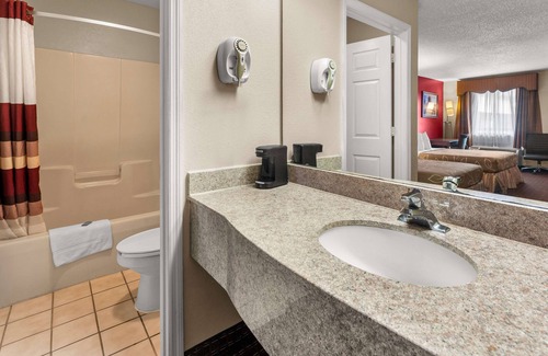 Montezuma Hotel | Americas Best Value Inn Montezuma
