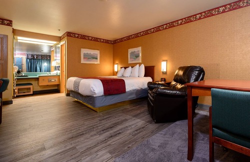 Phoenix Hotel | Americas Best Value Inn Phoenix Medford