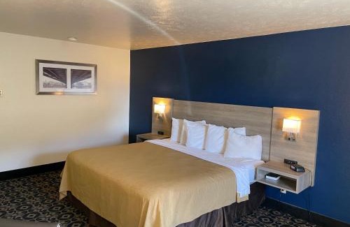 Roosevelt Hotel | Americas Best Value Inn Roosevelt/Ballard