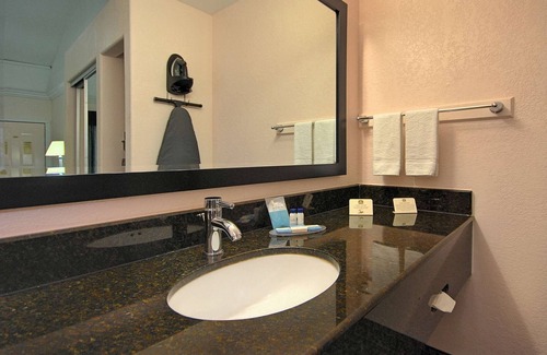 Sinton Hotel | Americas Best Value Inn Sinton