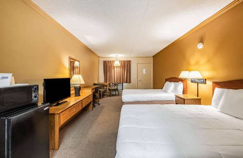 St. Marys Hotel | Americas Best Value Inn & Suites St. Marys