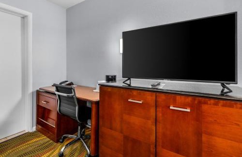 Belleville Hotel | Americas Best Value Inn Belleville