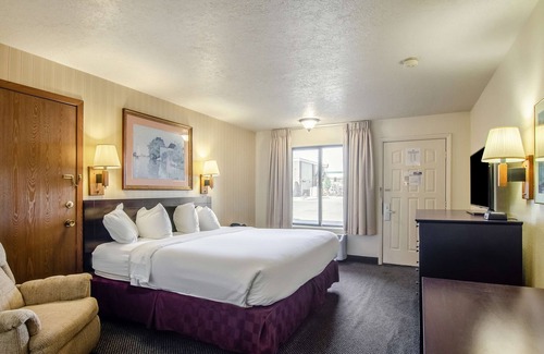 Fort Collins Hotel | Americas Best Value Inn & Suites Ft. Collins E at I-25