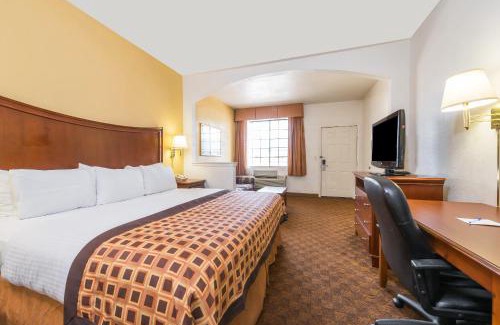 Fort Worth Hotel | Americas Best Value Inn & Suites Fort Worth South