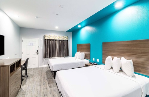Humble Hotel | Americas Best Value Inn & Suites Kingwood IAH Airport