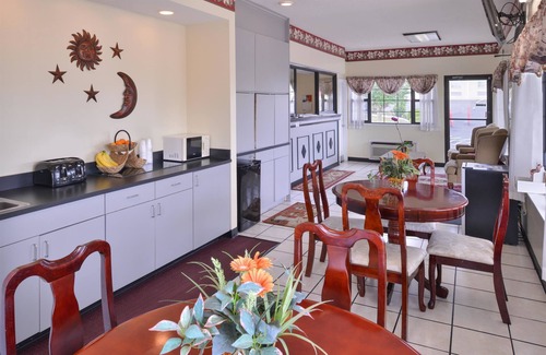 Parkers Crossroads Hotel | Americas Best Value Inn Wildersville