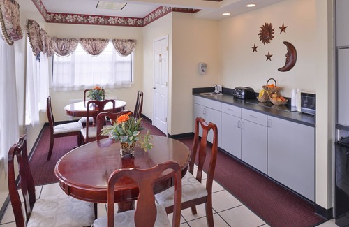 Parkers Crossroads Hotel | Americas Best Value Inn Wildersville