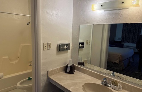Wendover Hotel | Americas Best Value Inn Wendover