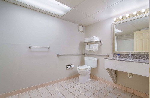 Wadesboro Hotel | Americas Best Value Inn Wadesboro