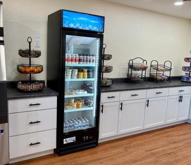 Pinnacles Entrance Badlands Hotel | Americas Best Value Inn Wall