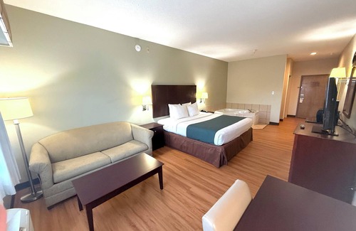 Wiggins Hotel | Americas Best Value Inn Wiggins