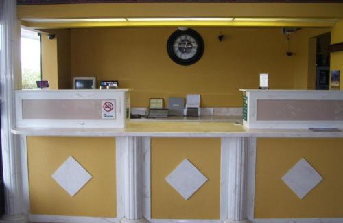 Winona Hotel | Americas Best Value Inn Winona