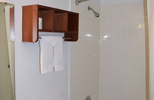 Jefferson City Hotel | Americas Best Value Inn Jefferson City