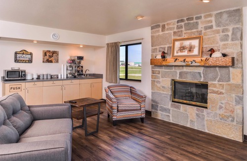 Missouri Valley Hotel | Americas Best Value Inn Missouri Valley